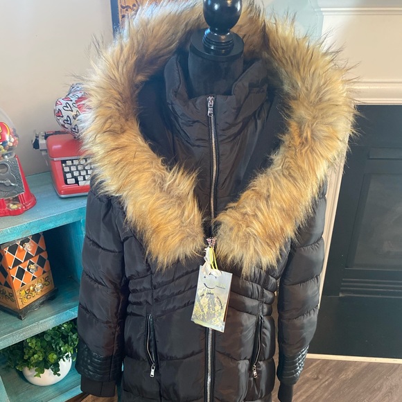 Black Butterfly - Picture 2 of 3